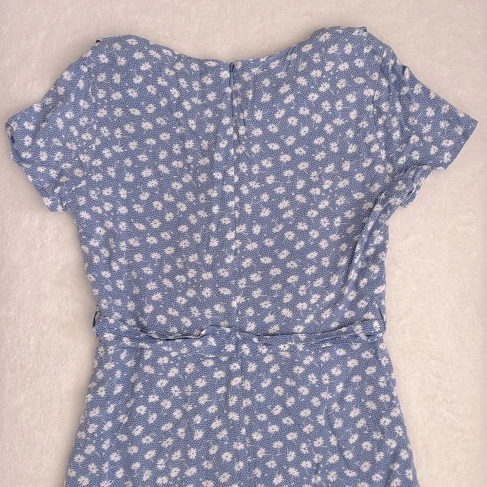 Bardot Junior | Ditsy Floral Print Ruffle Faux Wrap Mini Dress Blue/White (10) - Picture 12 of 16
